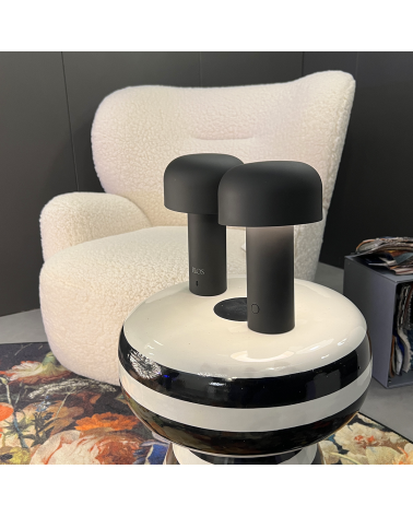 Lampe à poser Bellhop Noir Mat | Flos | Sceneo - L'art de la lumière
