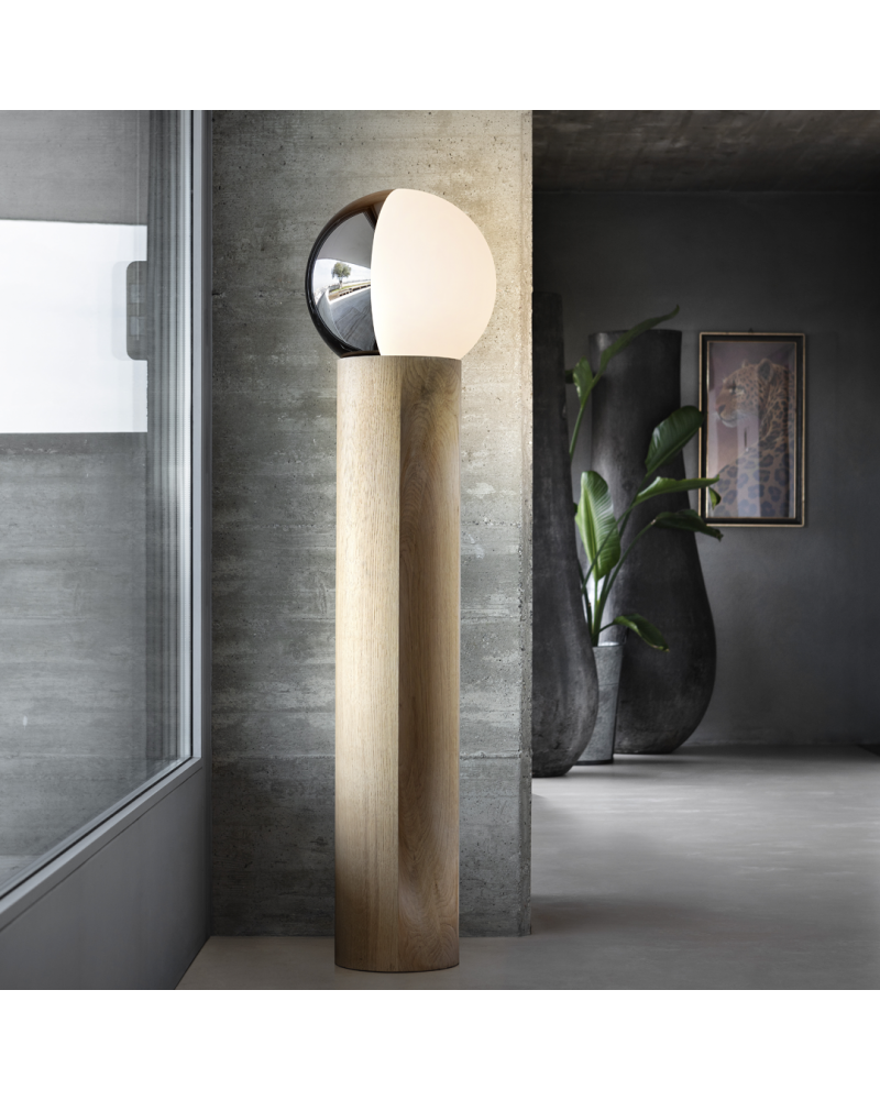 Lampadaire Je suis | PENTA LIGHT | Sceneo - L'art de la lumière